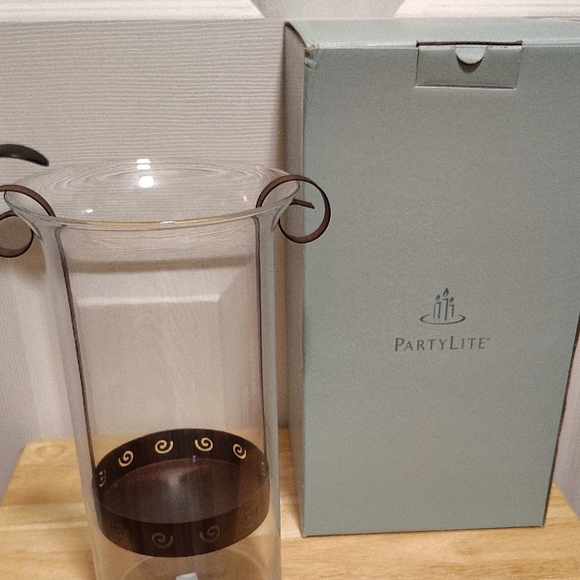 PartyLite Glass Hurricane Holder with Tan Candle - Picture 3 of 3